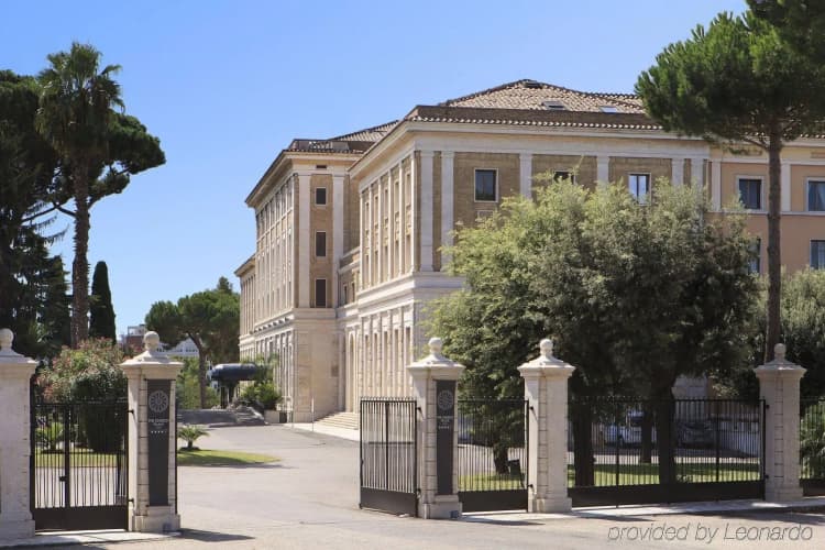 TH Roma - Carpegna Palace Hotel photo 2