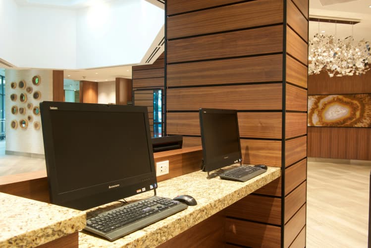 Embassy Suites by Hilton Portland Tigard photo 4