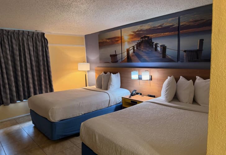 Days Inn by Wyndham St. Petersburg / Tampa Bay Area photo 5