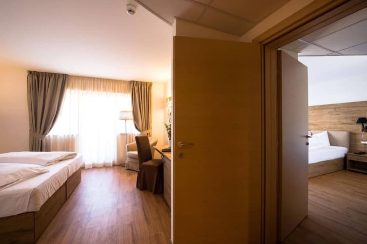 Golden Park Resort photo 2