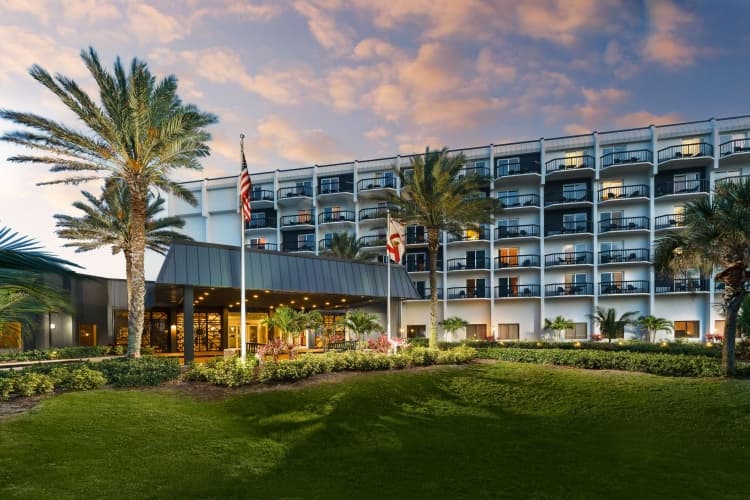 Hilton Garden Inn Cocoa Beach Oceanfront, photo 2