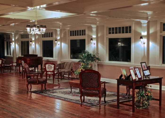 Lakeside Inn, photo 3
