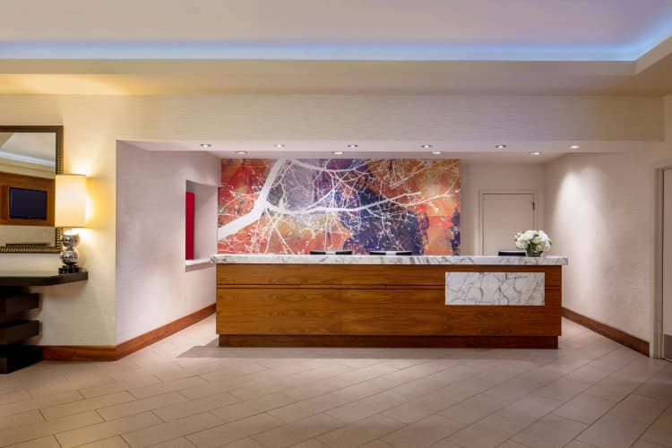 DoubleTree Suites by Hilton Hotel Minneapolis Downtown photo 3
