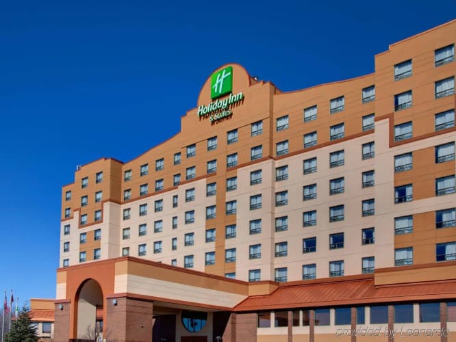 Holiday Inn & Suites Ottawa Kanata photo 2