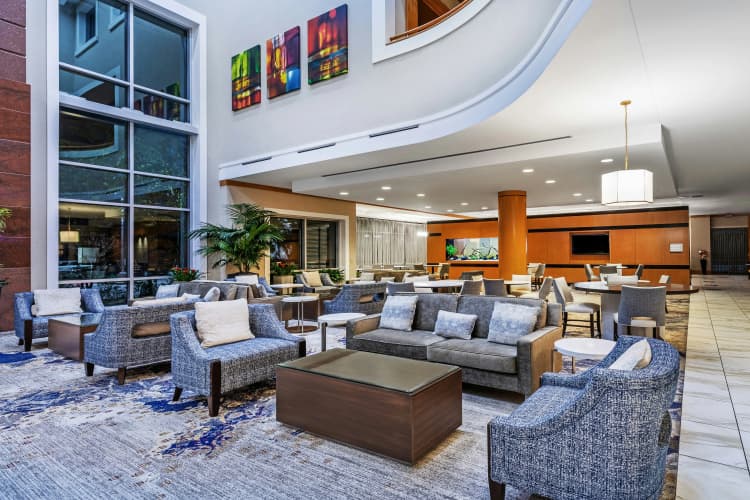 Embassy Suites by Hilton Houston Energy Corridor photo 3