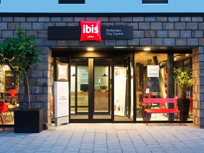 Hotel Ibis Rotterdam City Centre photo 2