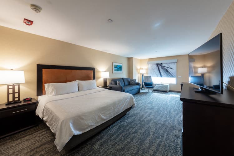 Holiday Inn Express & Suites Riverport Richmond photo 4