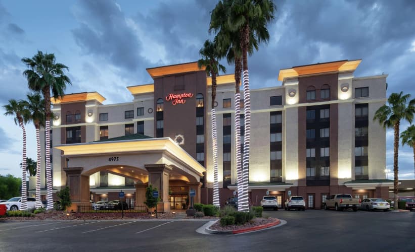 Hampton Inn Tropicana photo 2