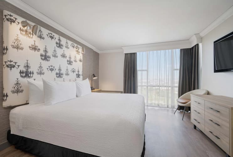 Sandman Signature Hotel Toronto Airport photo 5