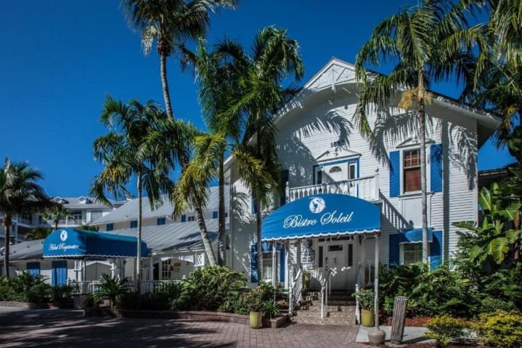 Olde Marco Island Inn & Suites photo 2
