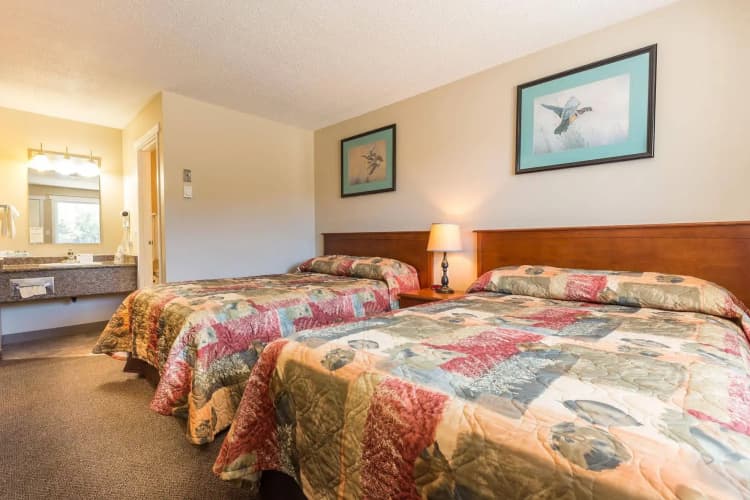 Carmel Inn photo 3