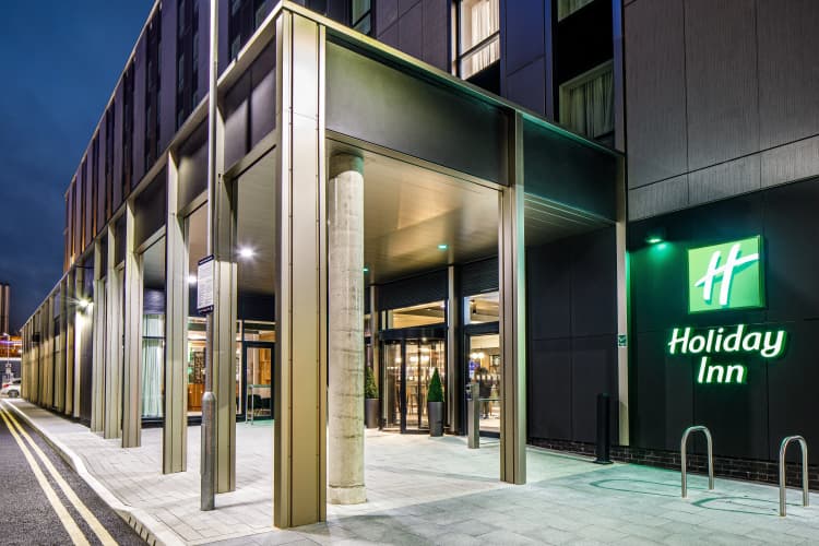 Holiday Inn Manchester Airport photo 2