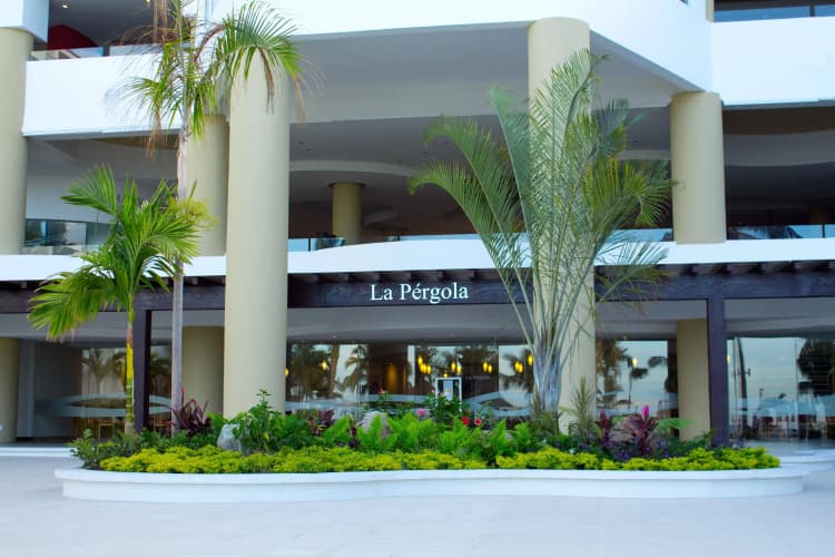 Marival Emotions Resort & Suites photo 2