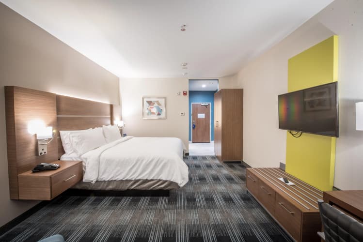 Holiday Inn Express Suites Dallas North Addison photo 4