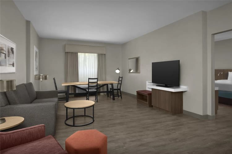 Hilton Garden Inn Philadelphia/Ft. Washington photo 4