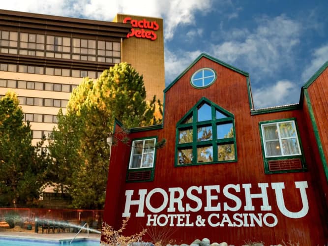 Cactus Petes Resort Casino And Horseshu Hotel And Casino photo 2