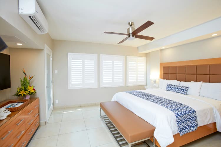 Divi Dutch Village Beach Resort photo 5