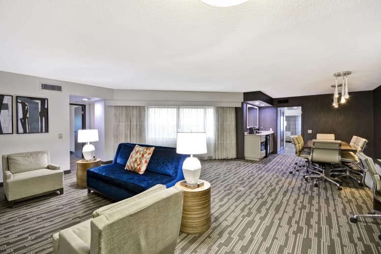 Embassy Suites by Hilton Charlotte, photo 4