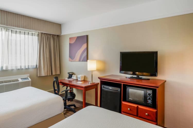 Days Inn by Wyndham Terrace photo 5