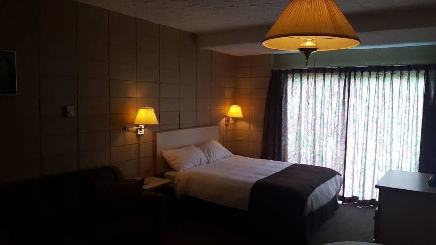 Airport Inn photo 3