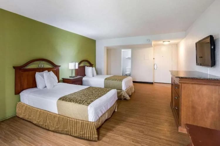 OYO Hotel Orlando Airport photo 4