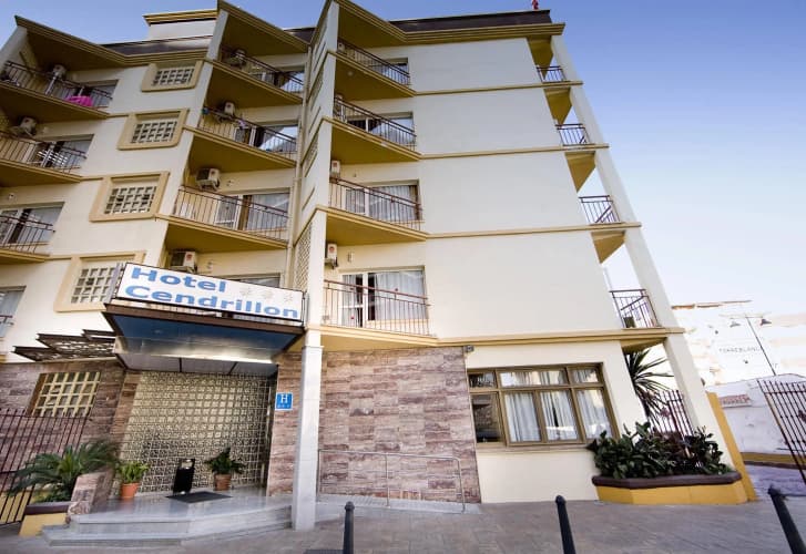 Hotel Monarque Cendrillón photo 2