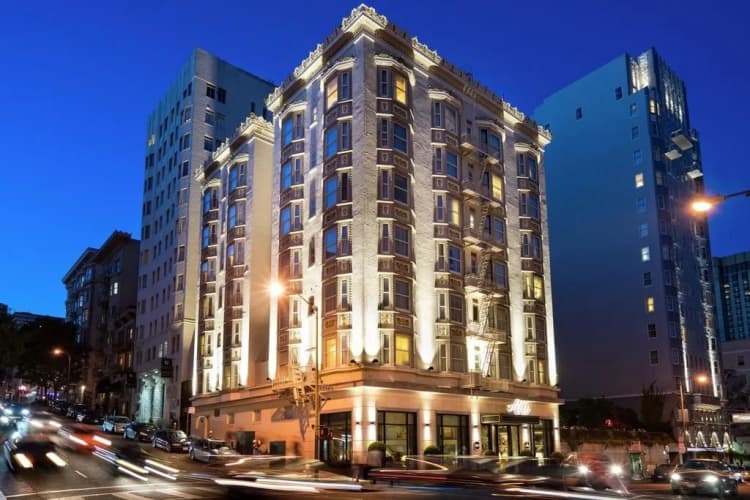 Staypineapple Chicago, An Iconic Hotel photo 2