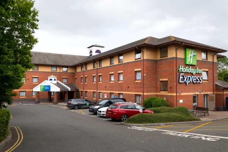 Holiday Inn Express Exeter East photo 2