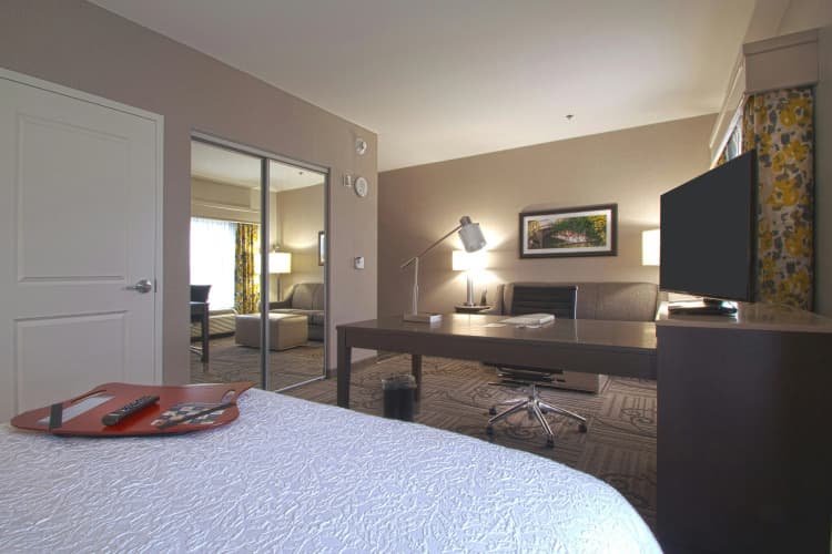 Hampton Inn & Suites Columbus/University Area photo 5