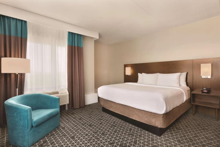 Park Inn by Radisson Brampton photo 5