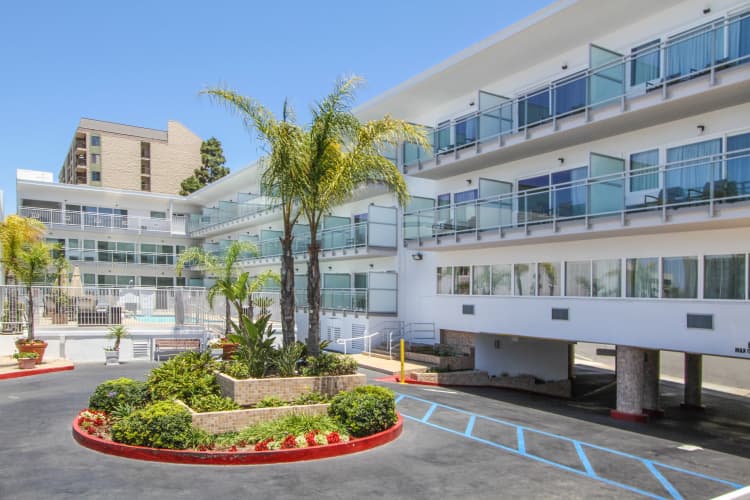 Holiday Inn Express San Diego Downtown photo 2