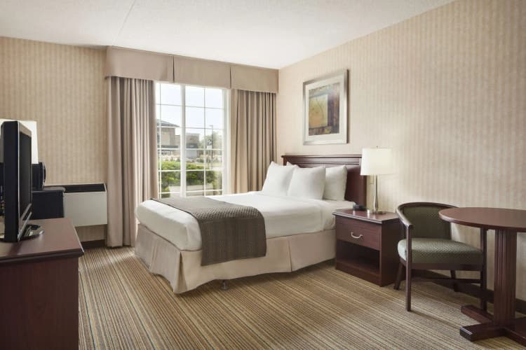 Days Inn by Wyndham Brantford photo 4