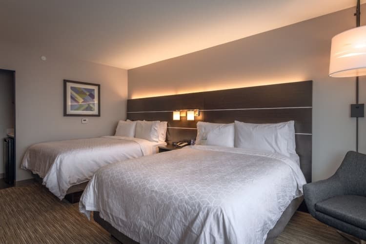 Holiday Inn Express And Suites Tulsa Downtown photo 4