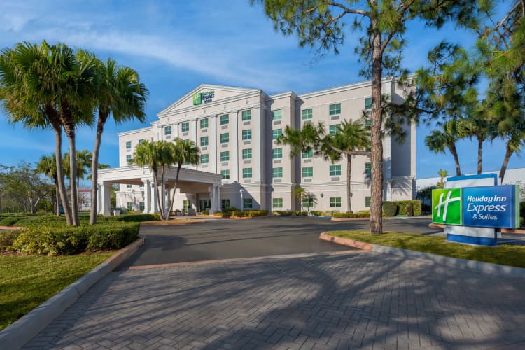 Holiday Inn Express & Suites Miami-Kendall photo 2