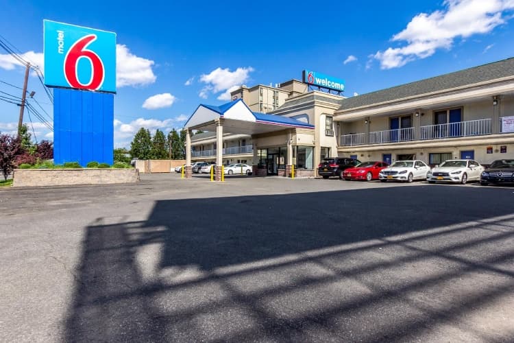 Motel 6 Elizabeth - Newark Liberty International Airport, photo 2
