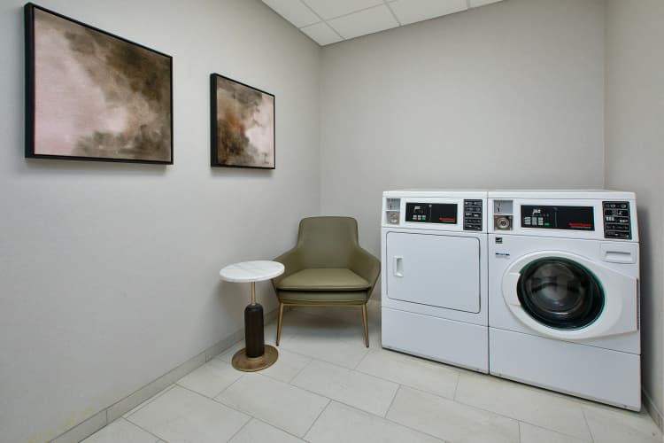 DoubleTree by Hilton Detroit Novi photo 5