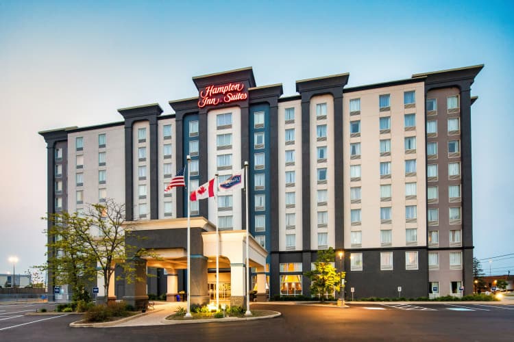Hampton Inn & Suites by Hilton Toronto Airport photo 2
