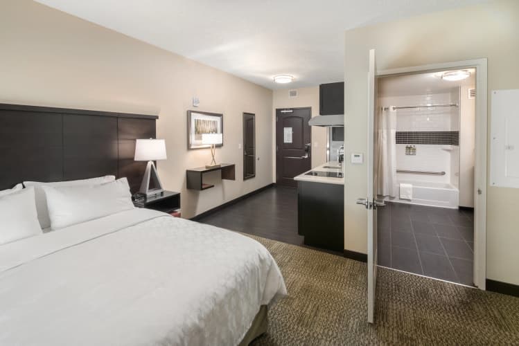 Staybridge Suites Saskatoon - University photo 4