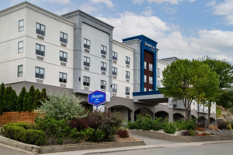 Hampton Inn by Hilton Kamloops photo 2