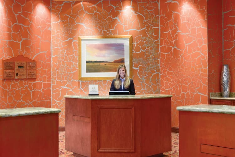 Embassy Suites by Hilton East Peoria Riverfront Hotel & Conf photo 3