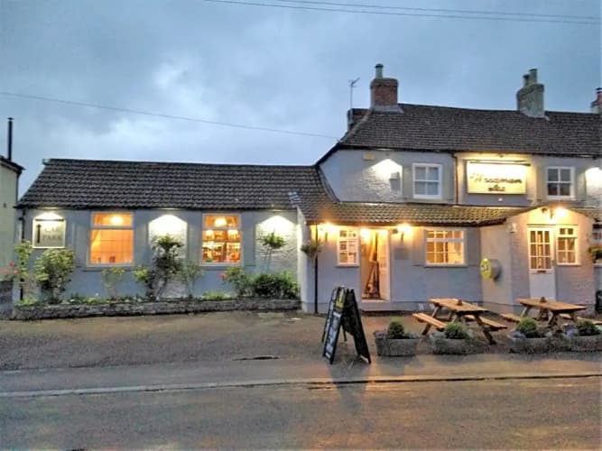 The Woodman Inn photo 1