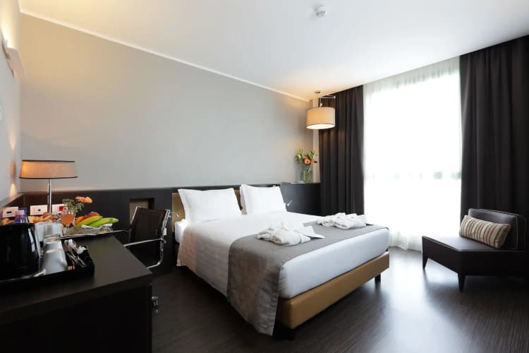 Best Western Premier CHC Airport photo 4