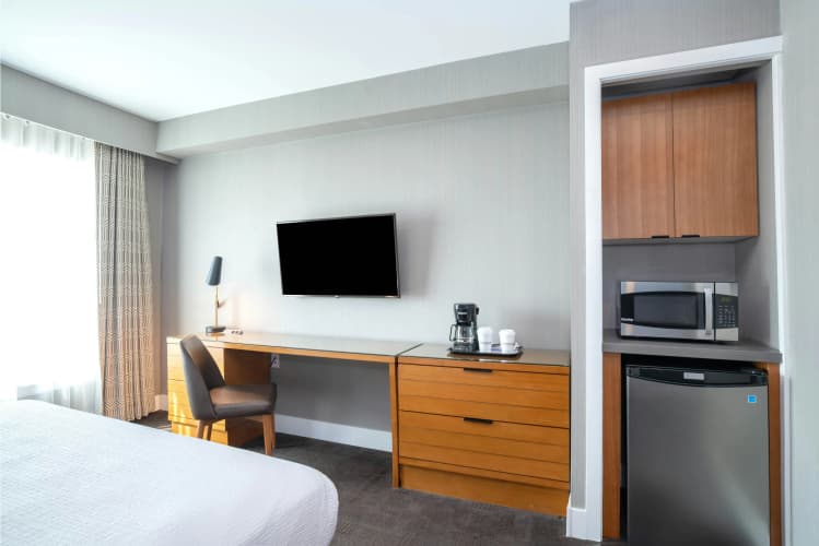 Sandman Hotel Hamilton photo 4