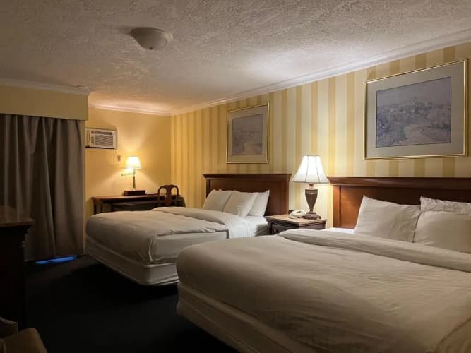 Island Travel Inn photo 5