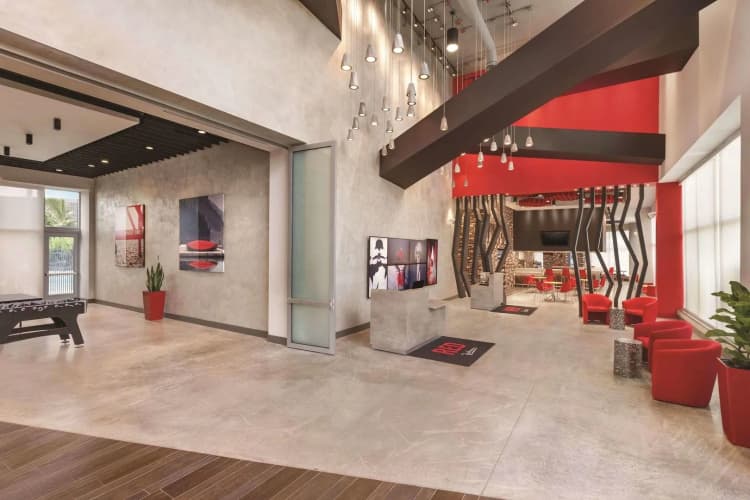 Radisson RED Miami Airport photo 3