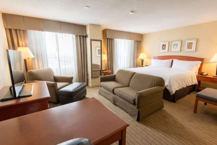 Holiday Inn & Suites Ottawa Kanata photo 4