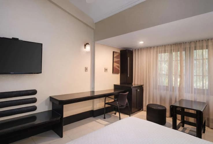 Terra Nova All Suite Hotel photo 4