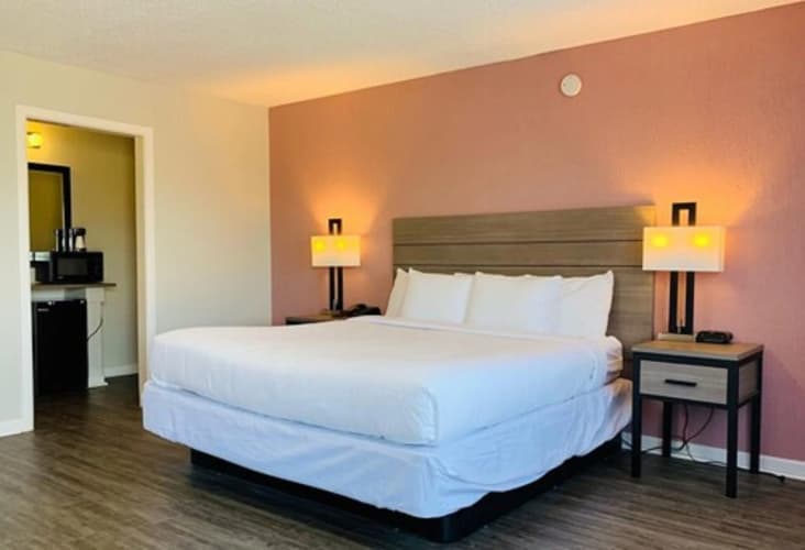 Econo Lodge Inn & Suites Abilene photo 5