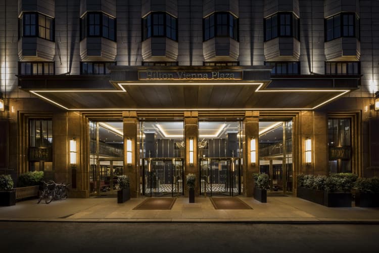 Hilton Vienna Plaza photo 2