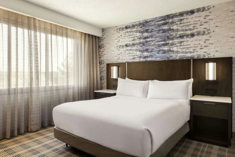 Embassy Suites by Hilton Kansas City Overland Park photo 5